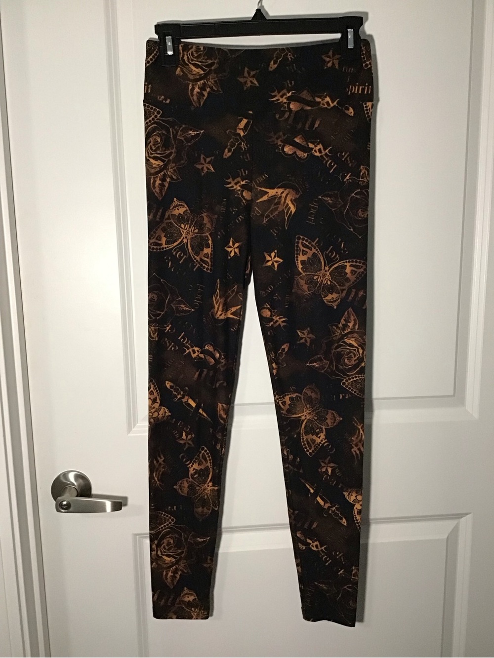 No Boundaries Black and Brown Leggings S/M